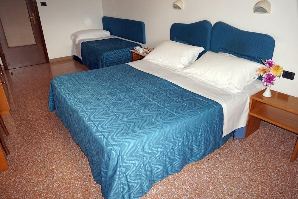 Family Hotel Como Rivisondoli Kültér fotó