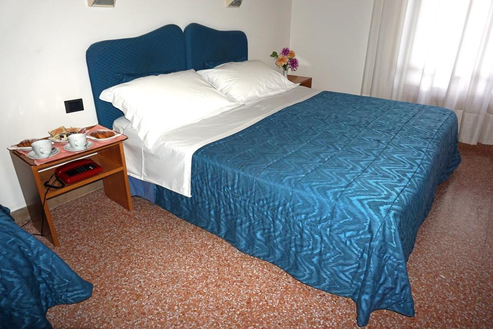 Family Hotel Como Rivisondoli Kültér fotó